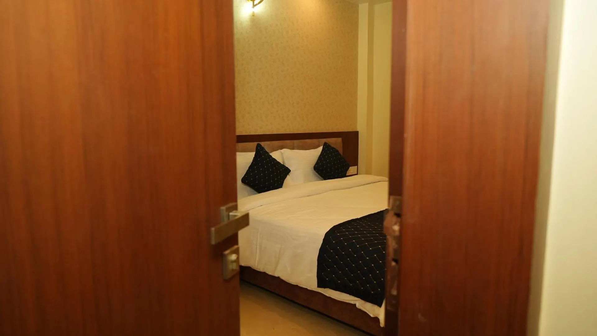 Hotel Shri Kedar Inn Varanasi